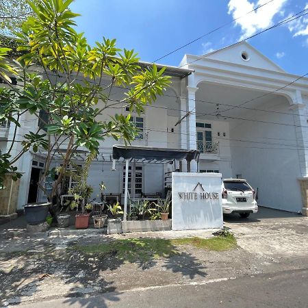 Reddoorz Near Kantor Walikota מנאדו מראה חיצוני תמונה