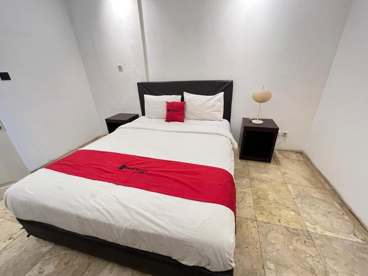 Reddoorz Near Kantor Walikota מנאדו מראה חיצוני תמונה