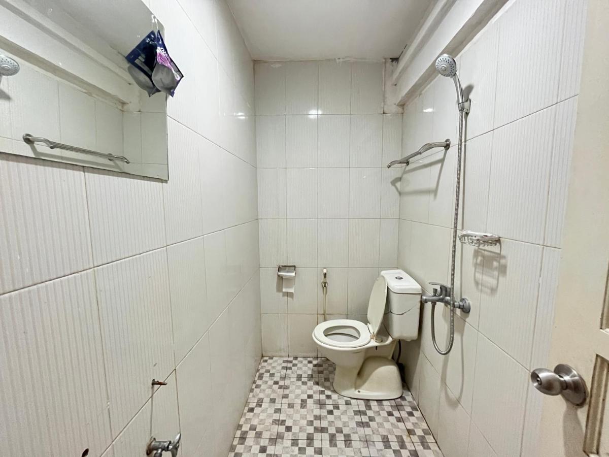 Reddoorz Near Kantor Walikota מנאדו מראה חיצוני תמונה