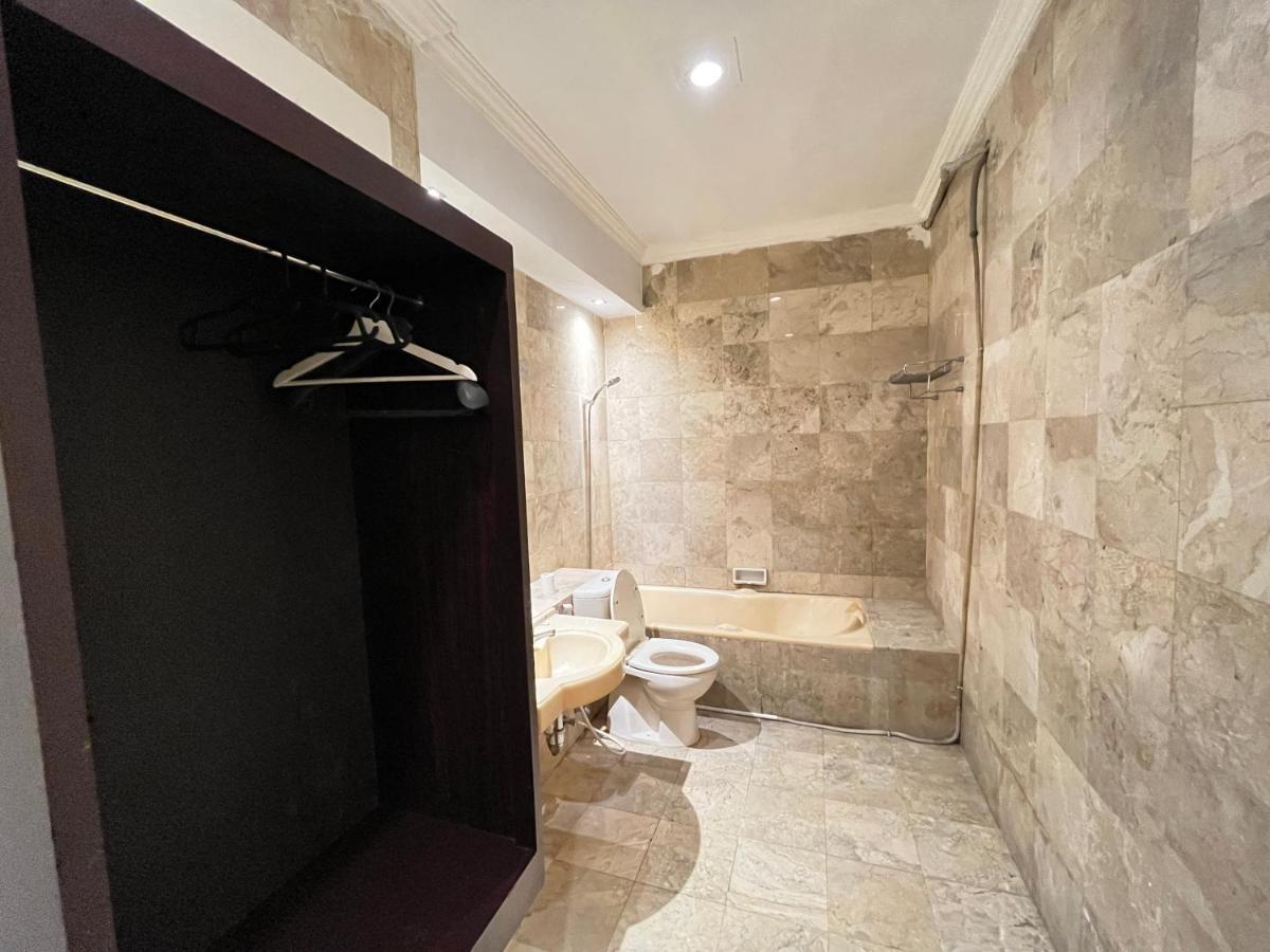Reddoorz Near Kantor Walikota מנאדו מראה חיצוני תמונה